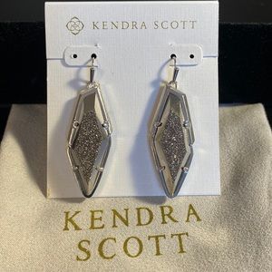 GUC Kendra Scott Bex in platinum druzy ✨